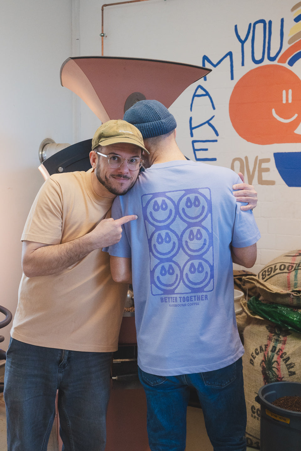 Fairtrade T-Shirt Better Together Lavendel Playground Coffee Kaffeeroesterei Hamburg St.Pauli Smiley 